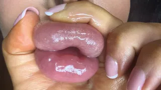 Filled lips JOI