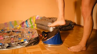 Part 1 fetish pump up rare inflatable pool mattress barefoot with hot sexy feet