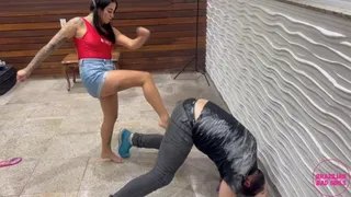 Mia is a new Ballbuster! Sexy Ballbusting