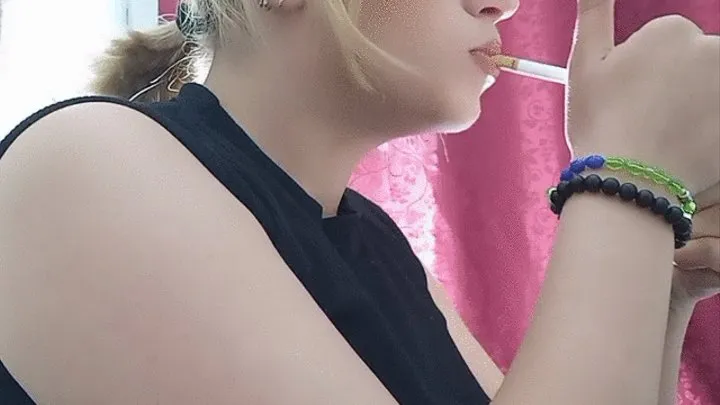 Cigarette With Make-up