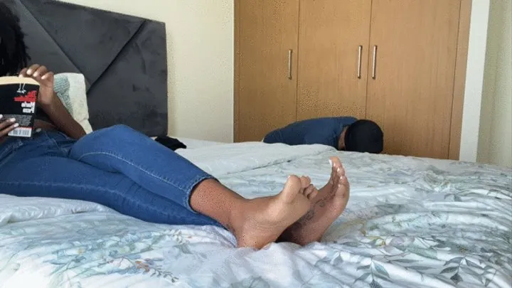 Goddess Annabelle ignored foot worshiping
