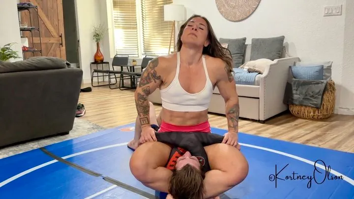 Creepy Dude Gets Squeezed - Kortney Olson Puts Her Creepy Masseuse In Between Her Muscular Thighs and Makes Him Take Her Powerful Scissorholds - She Uses Head Scissors and Body Scissors To Squeeze The Creepiness Out