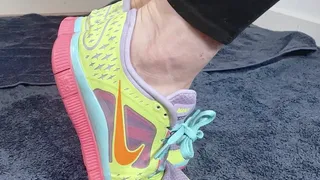workout in cum-filled Nike Free