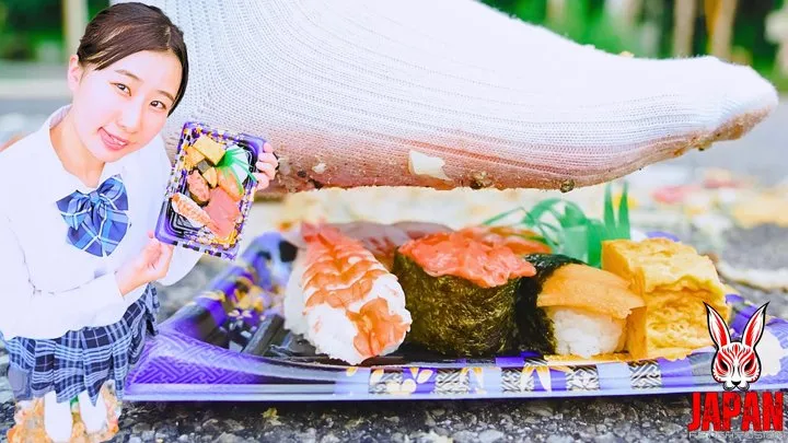 Bento Crush: Kokomi Ikejiri Gets Her Feet Dirty- ( )