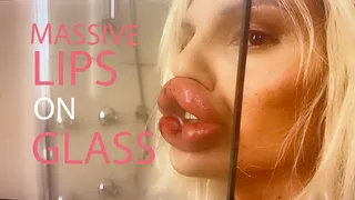 Vienna Wuerstel - WindowKissing with the fattest Lips
