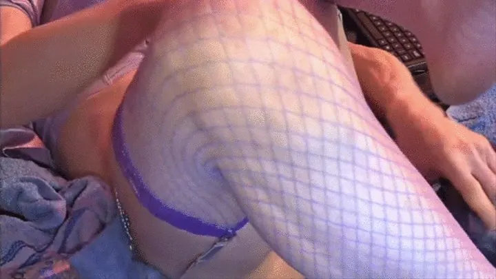 Prolapse fucking with fingers, toys and cock - on a live stream I discovered something new my body can do and i use my prolapse as a fleshlight