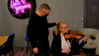 The girl with the violin