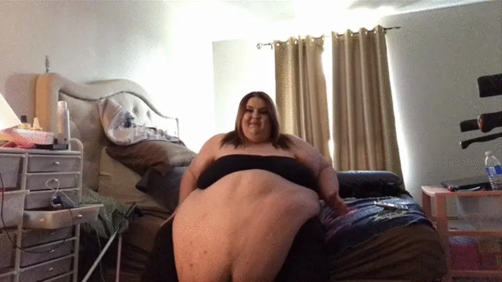 SSBBW BELLY LIFT AND PLOP