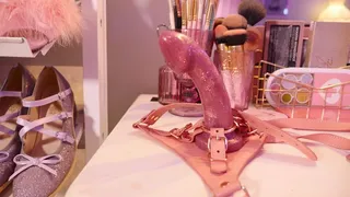 Princess aurora has a new lesbian sissy bitch