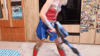 wonder woman vacuum clean the house