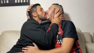 2 NAUGHTY MEN KISSING WITH INTENSITY AND PLEASURE - BY BILLY THOMPSON AND MARIO SOARES - CLIP 3