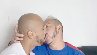 INCREDIBLE DEEP KISS BETWEEN MARIO SOARES AND JAMAL SANGENT - CLIP 03