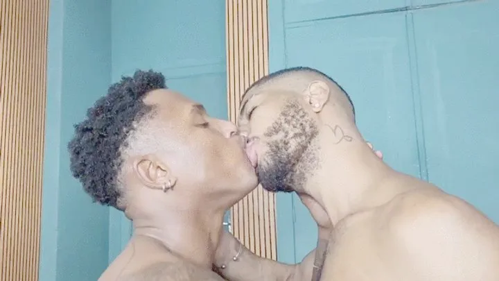 INSANE KISSES FROM TWO EXTREMELY NAUGHTY MEN - BY ANDREW DIOP AND JOEL JHONSON - CLIP 4