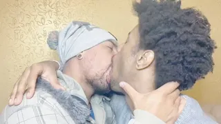 DELICIOUS KISSES GLUED - BY DARIUS MAXIMUS AND JHONY MURRAY - CLIP 5