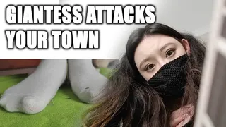 Giantess attacks a tiny town