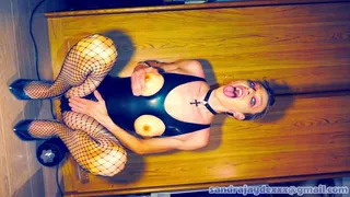 Sandra Jayde 02-07-17 Perverted slut in latex boobless and shiny fishnet