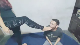 the guy licks LadyKenpos feet