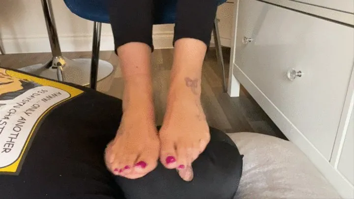 Worshipping Jenna's Feet