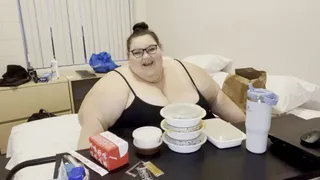 SSBBW stuff herself with Chinese Food!