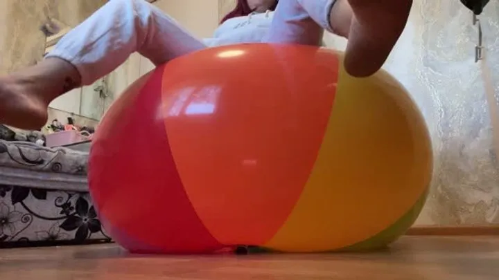 play on color ball