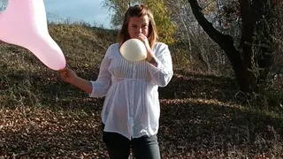 blowtopop cristal heart balloon in park