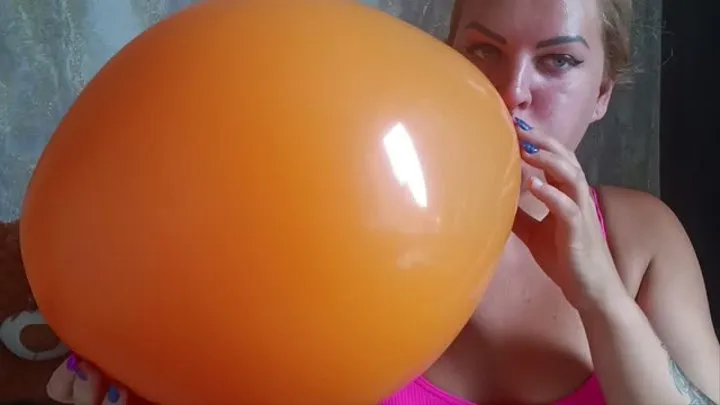 blo2topop big orange balloon