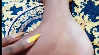 Do you like it when I oil my feet daddy?
