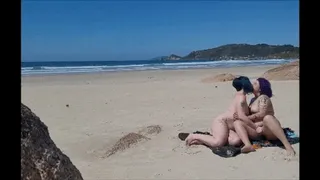 Outdoor fuck on the beach bbw threesome ménage - heaven Brazilian beach and bitches ready for fuckk