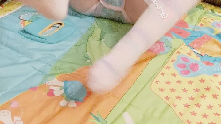 Baby kicky feet playmat