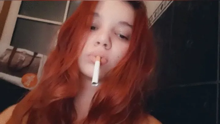 Snapchat smoking in bathtub (smoke fetish)