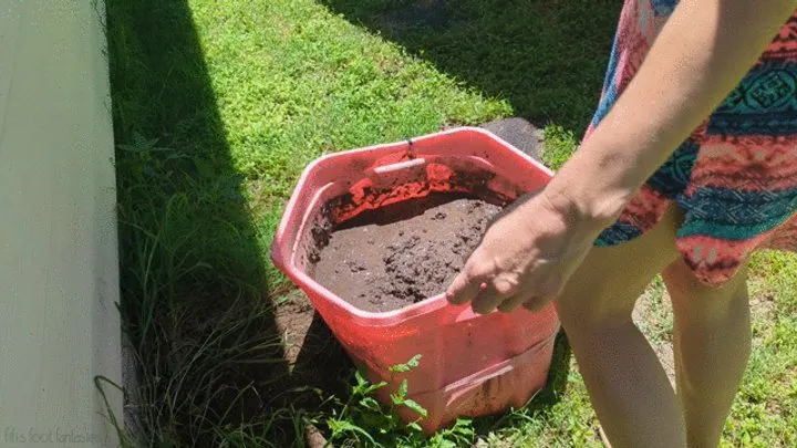 Fifi loses her patent nude heels in a container of sticky deep mud