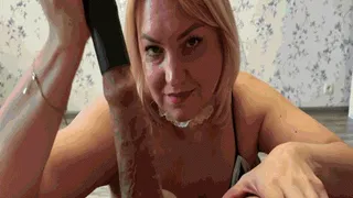 Special cleaning - the maid vacuumed the master's penis