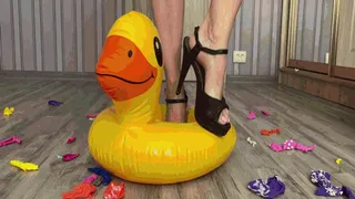 Crush: Janet's Balloon-Popping Journey in Five Pairs of ShoesWMV