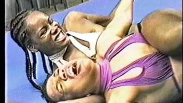 Black Bitches Catfight Keshia vs Hot Crysta Part 02