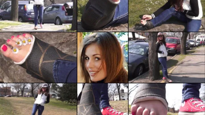 Rosalie Term SLWC Gimping in the Park for a Natural Foot Stink Remedy with Foot Play