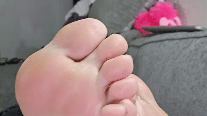 Close up soles and toe wiggle