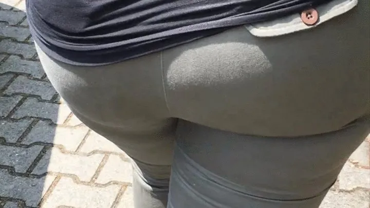 Sophia with big butt in skintight olive cargo pants on high heels 2