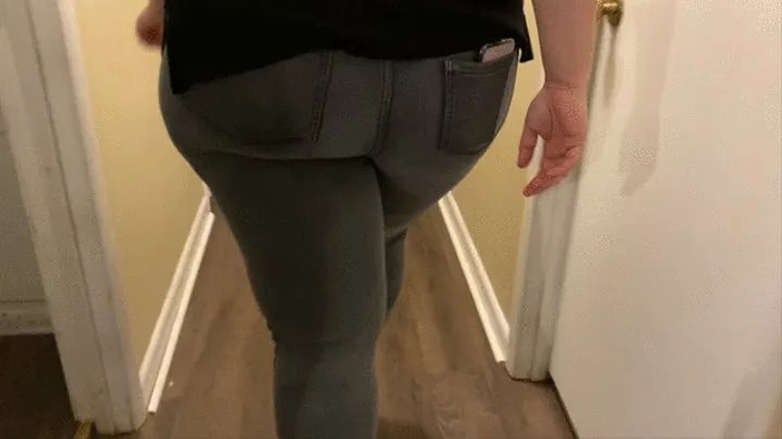 Siri in grey skintight Torrid Jeans and highheels