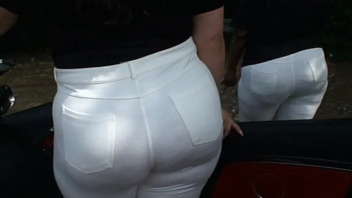 Curvy black + white women in skintight white fashionova jeans and on high heels 1