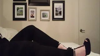 Big butt girl with Erin big tighs in skintight black jeans on bed