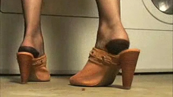 LUCKY LADY HEELS 1