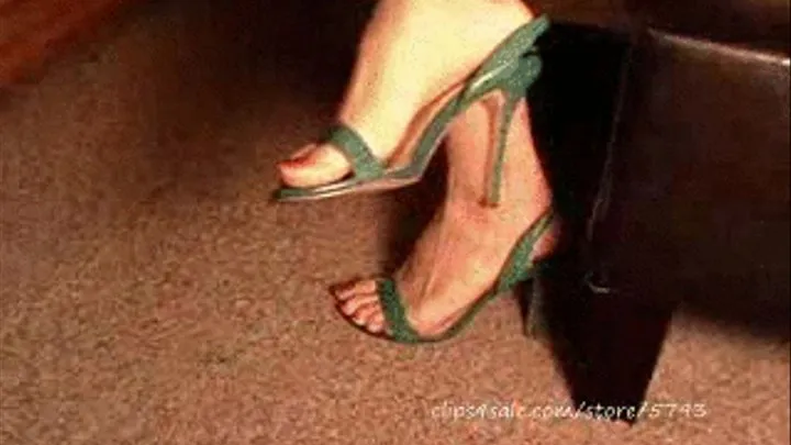 GREEN SLINGBACKS OCT 09 5