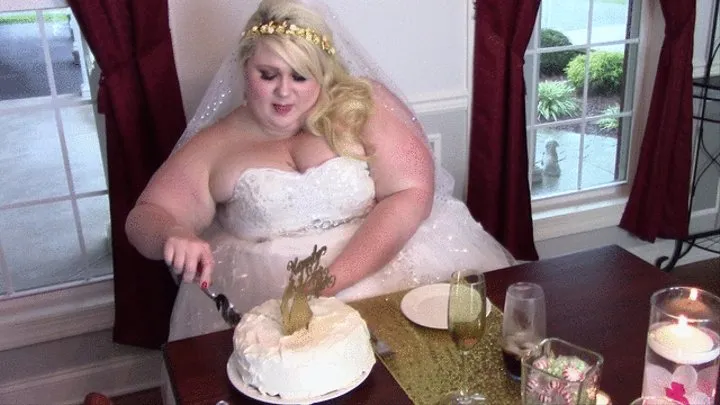 Wedding Cake Eating