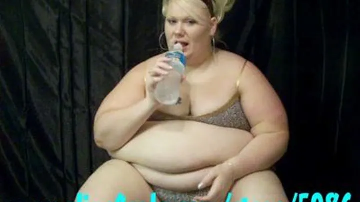 DestinyBBW Chugs and Burps