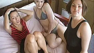 Cuties celebrate adulthood by holding a sex party in a motel room - low