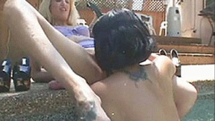 Trailer park wenches spend days humping fake cocks in utter boredom - low