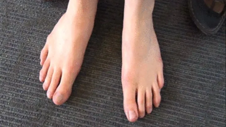 Big Beautiful Feet Of Kristen