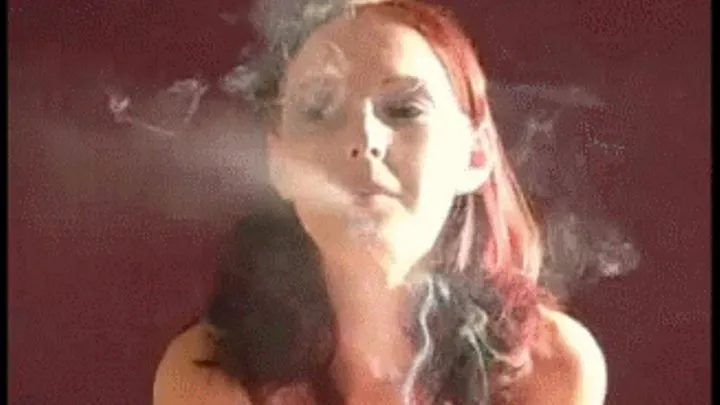 Cutie strips, smokes and gets off