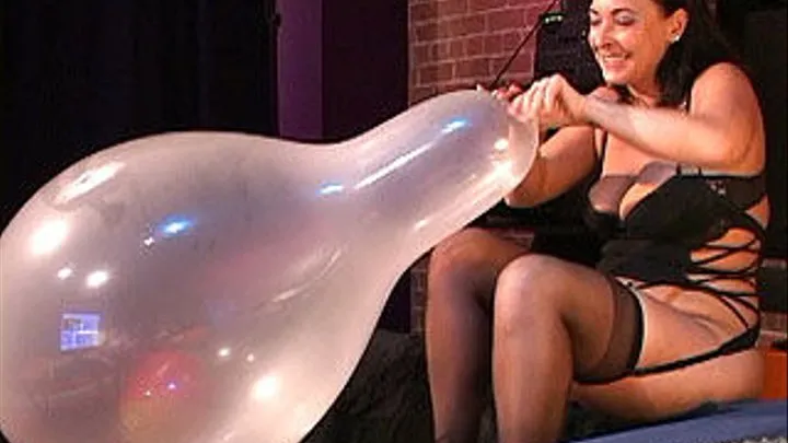 Kedra's BalloonWeb Cam SHow