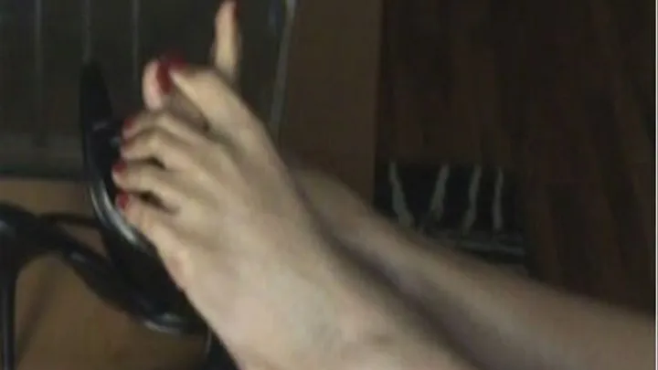 Soli long toe tease